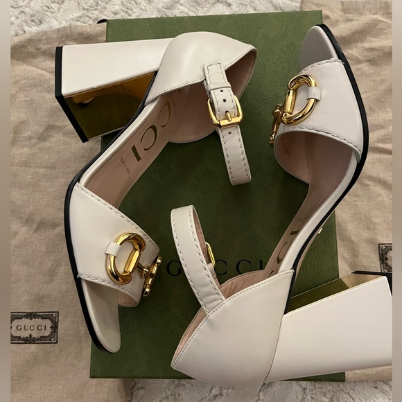 Gucci Baby Buckle Horsebit Ankle-strap Sandal size 39 (US 9) White Leather - Picture 2 of 14